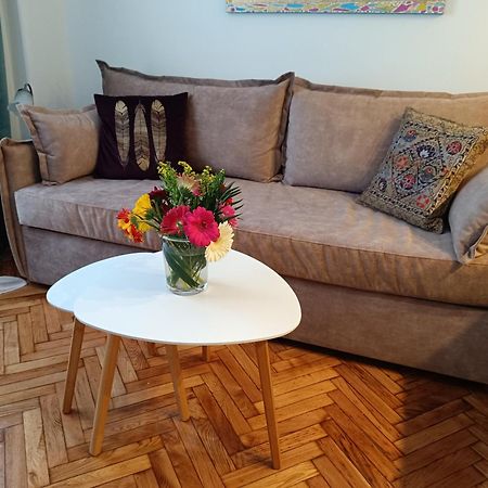 Golden Apartment In Victoria Афіни Екстер'єр фото